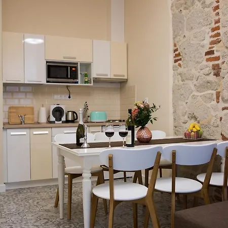 Apartment Zora Eger